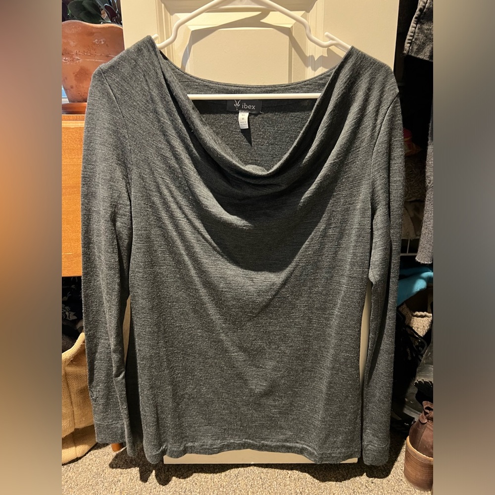 Ladies size medium ibex, gray shirt with long sleeved